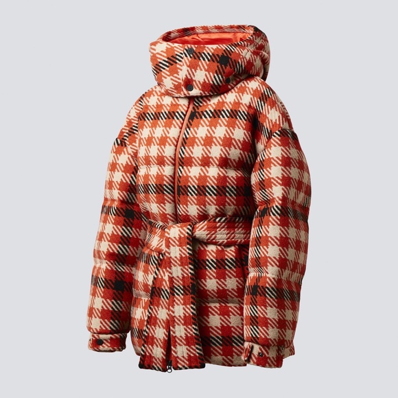 PERFECT MOMENT 'STAR GINGHAM' SKI JACKET SIZE L - MSRP $990.00 - SAVE $700.00 - Picture 1 of 4